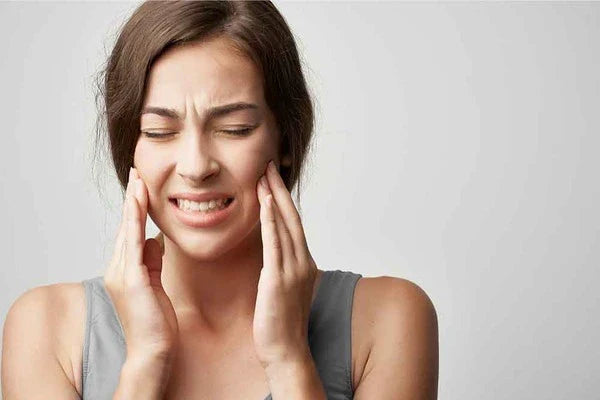 Can Clear Aligners Hurt My Tongue or Gums?