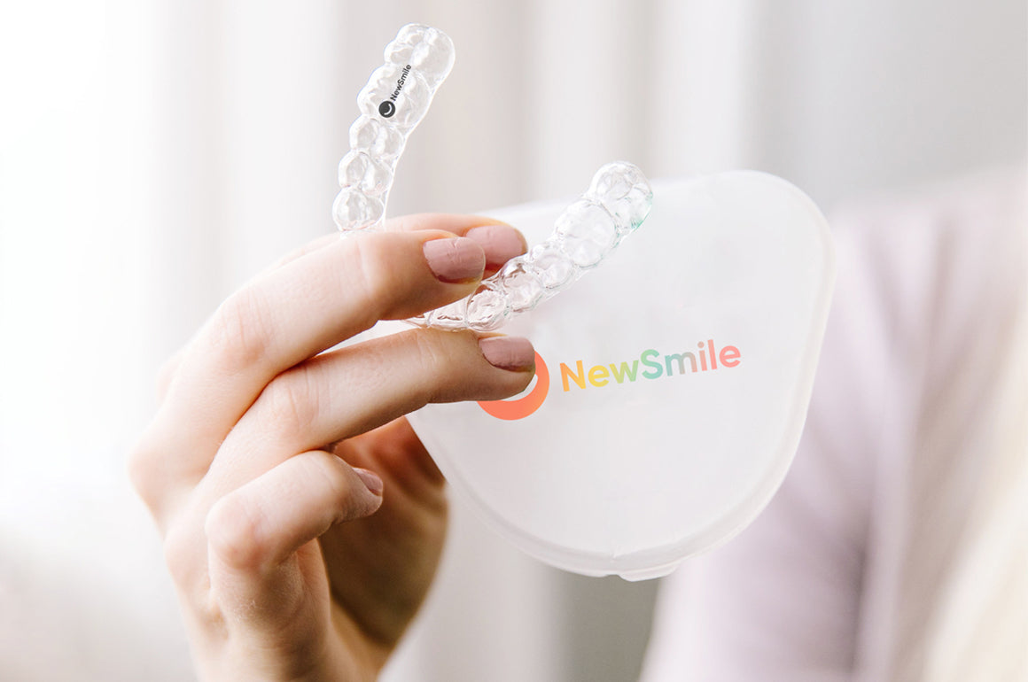 Tooth straightener | Invisible braces mail ordered to your home | NewSmile